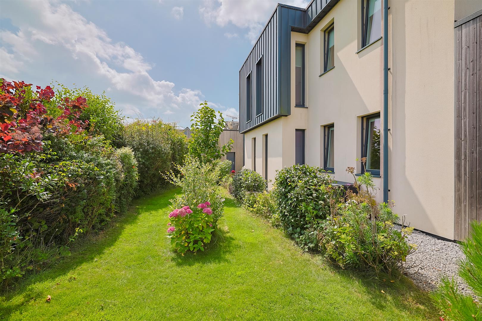 East Cliff, Southgate, Swansea, SA3 2AS